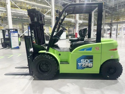 5t Electric counterbalanced forklifts: Benefits and Applications